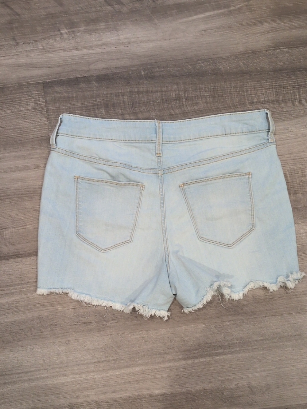 Universal Threads Button Fly Shorts - Picture 4 of 4